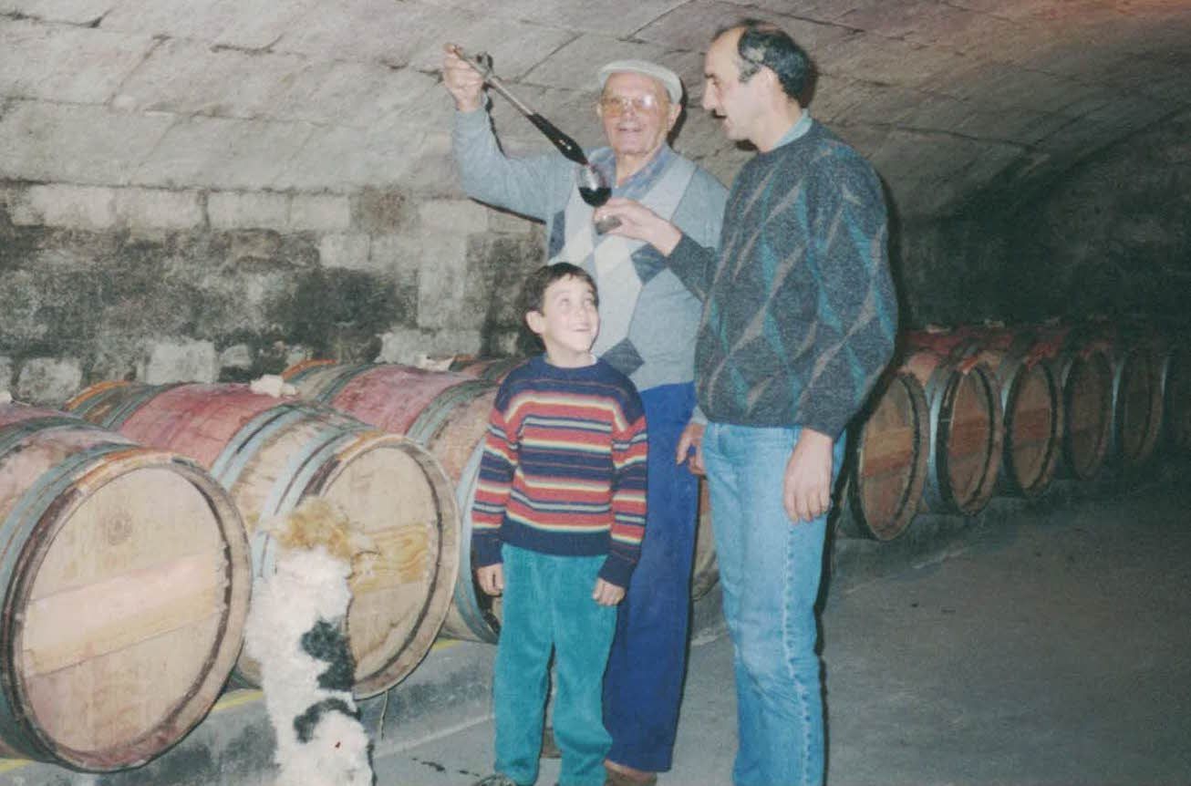 Le grand-père, le père et Pierre Adrien Vadé - vignerons à Saumur